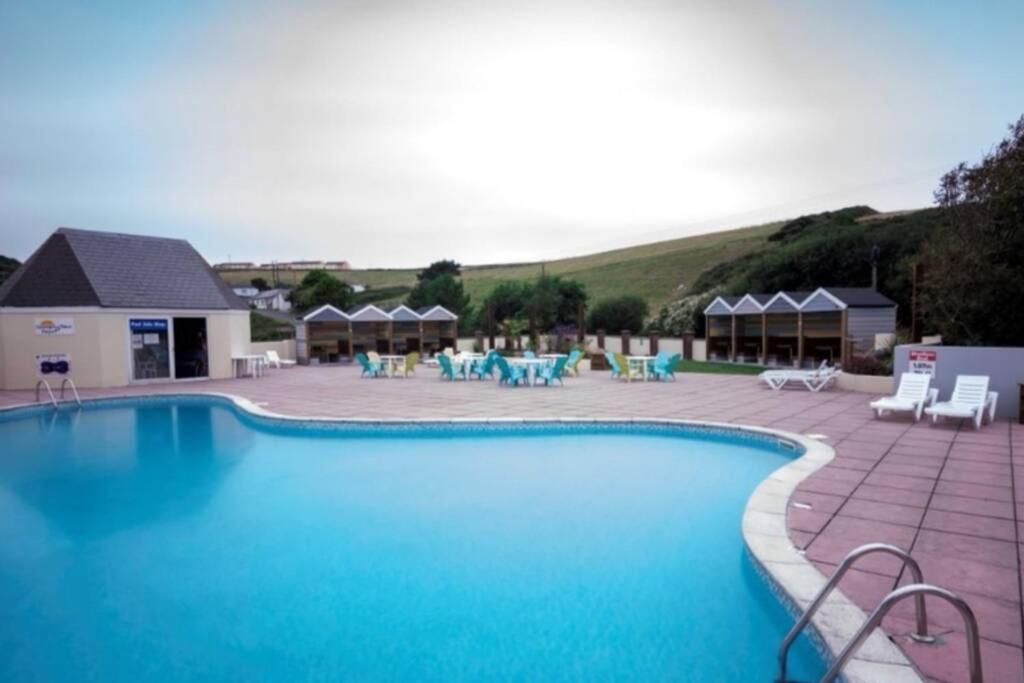 8 Sleep Chalet At Newquay Away Resorts Nb160 Buitenkant foto