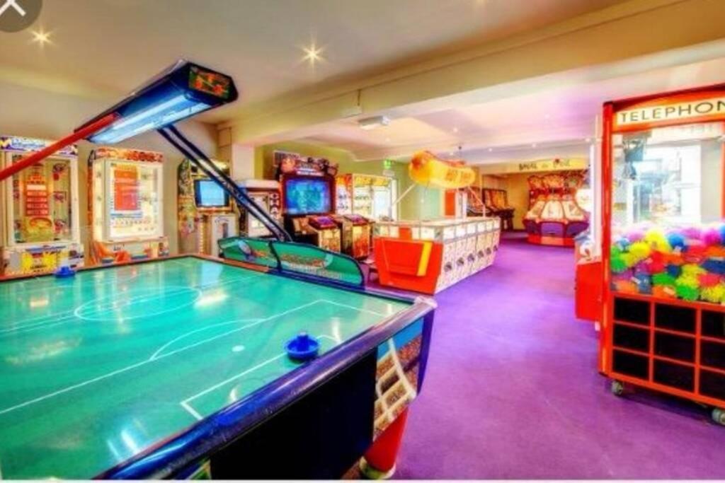 8 Sleep Chalet At Newquay Away Resorts Nb160 Buitenkant foto